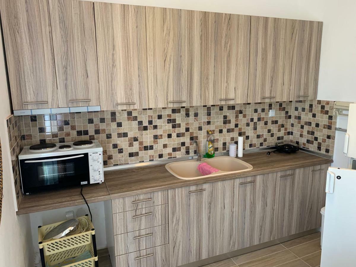 Acropolis View Apartment لايميناس المظهر الخارجي الصورة